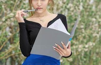 AISS爱丝(钻石版) – 疯狂吃糖？不，我只对陈雅漫的双马尾美图上头了