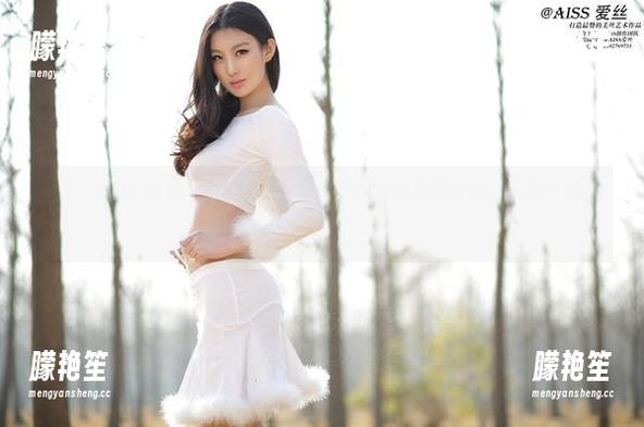 AISS爱丝(黄金版) - 美丝亮相，灵儿的私房原图给你意想不到的惊艳。