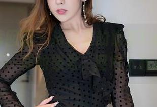 Feilin嗲囡囡 – 浴缸里的奶茶Emily，带来点不一样的感觉，图包下载必看！