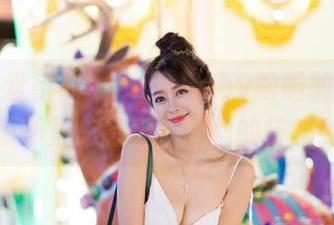 IMiss爱蜜社 – LalaBaby啦啦的眼镜：图册里总有出乎意料的快乐！