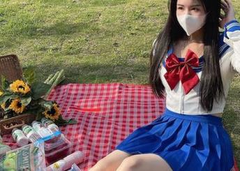 微密圈 – 当July芝岚穿上红裙——从这组美图中，我发现了另一种她。