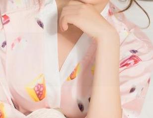KelaGirls克拉女神 – 在线体验谭清清的黑白作品，低调中透着小张扬。