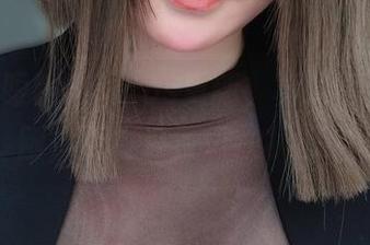 K酱的眼镜带动cos更新，真像个变形金刚，随时准备切换状态！