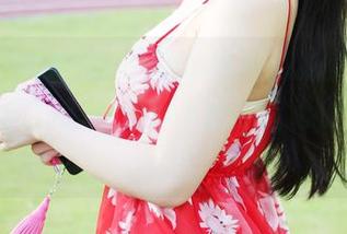 MyGirl美媛馆 – 看Love陆瓷的美脚，潜意识里疯狂想下载？小心啊，心脏受得了么？