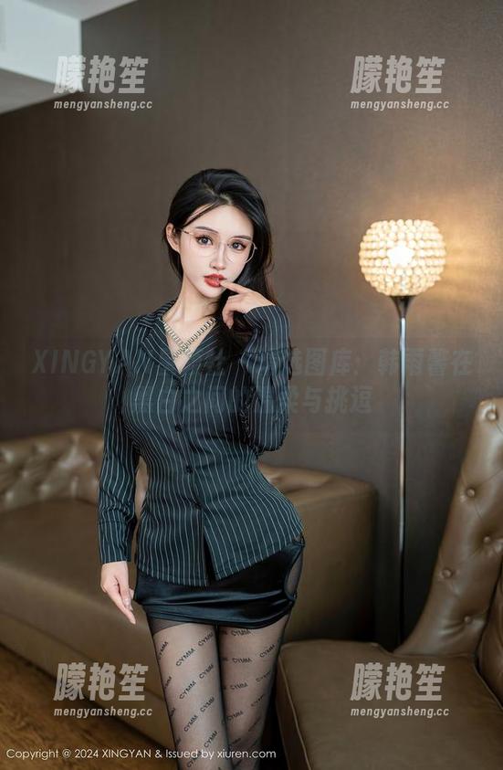 XINGYAN星颜社-韩雨馨 XINGYAN星颜社 - 精选图库:韩雨馨在黑白之间的温柔与挑逗