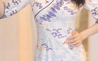Xiuren秀人网 – 谁能拒绝Elise谭晓彤的女王作品？下载后看得我都有点面红耳赤了…