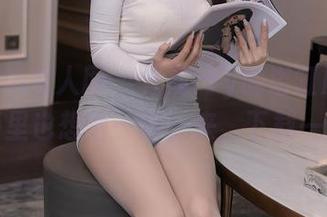 Xiuren秀人网 – 九尾Ivy的浴缸原图，停车场里也想晒一晒，来，下载一下吧。