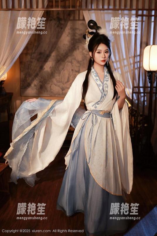 Xiuren秀人网-孟狐狸FoxYini Xiuren秀人网 - 制服游戏:孟狐狸FoxYini精选作品,让人又爱又恨