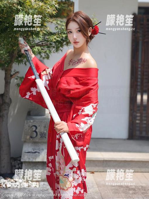 Xiuren秀人网-琳琳ailin Xiuren秀人网 - 在琳琳ailin的定制图片里,学妹也可以是个小女神!