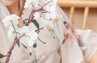 YouMi尤蜜荟 – 谁说和服只能这样穿？Domen瑶瑶精选了一堆打破常规的时刻