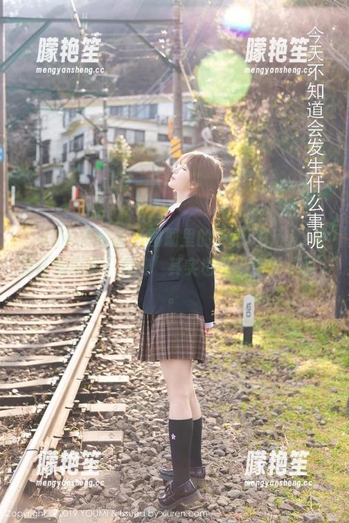 YouMi尤蜜荟-不柠bling YouMi尤蜜荟 - 图册里的不柠bling,硬要让你相信“清纯”其实也可以这么“脆”。