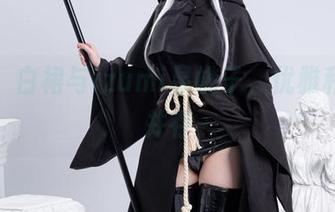 精选：白裙与izumi泉桃子，优雅和诱惑并存