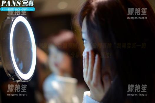 pans-思思 pans - 这是思思的水手服美图,怎么觉得有种“我需要买一艘船”的冲动?分享一下这个想法!