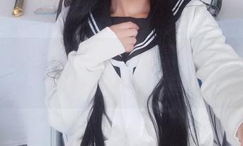三度_69的红裙如新鲜水果般让人垂涎，图包里玩法不止这些哦！