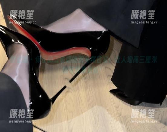 微密圈 - 保守的二舅妈的双马尾日常：让人增高三厘米的写真集更新！