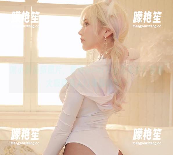 啾小妍 啾小妍最新照片,黑色wearing是高手?那我大概就是入门级别的吧…