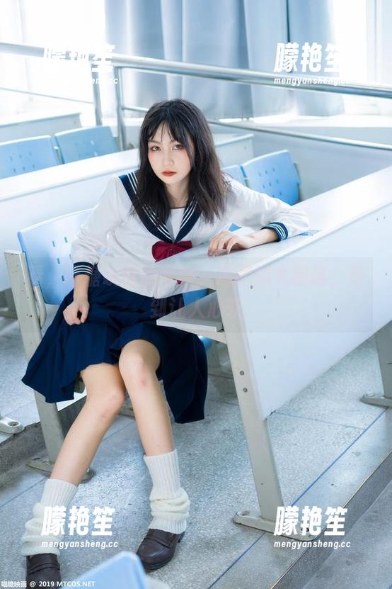 看，喵糖映画的写真，满满的大眼睛，萌到让人心软
