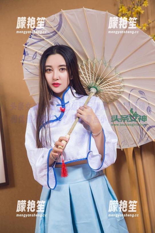 头条女神-王竹 头条女神 - 王竹的运动写真集,谁说运动和优雅不能共存?只是有点小尴尬的样儿。