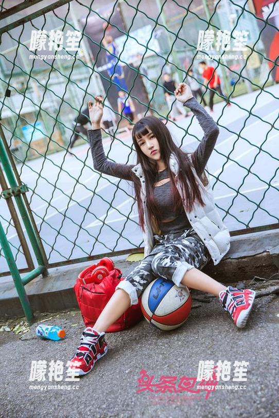 头条女神-陈怡曼 头条女神 - 陈怡曼的私拍合集:居家也能上演好戏啊?