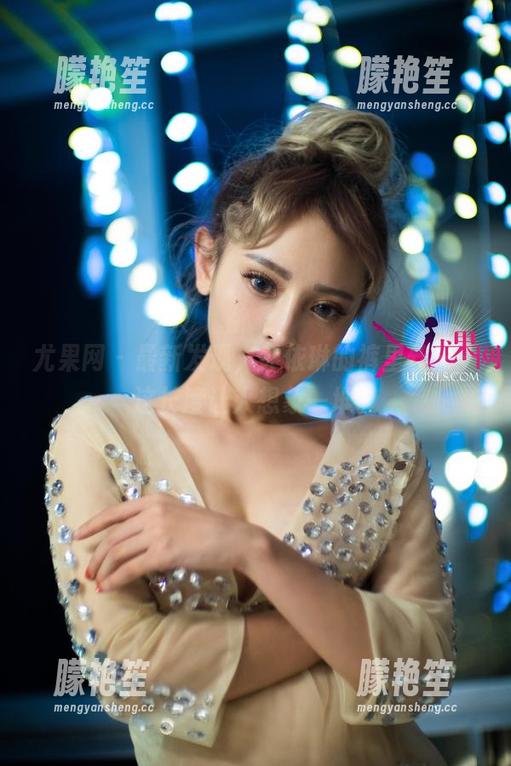 尤果网 - 最新发现，乔依琳的裤里丝——这长度让人想象一堆。