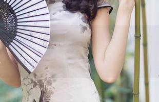 尤蜜荟 – 乔漫妮mina的写真合集：真假吊带情，谁说不能伪装