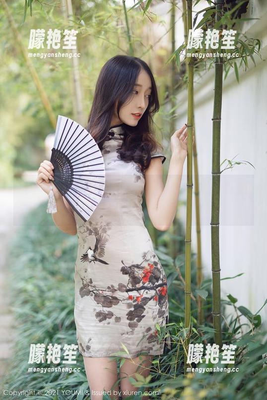 尤蜜荟-乔漫妮mina 尤蜜荟 - 乔漫妮mina的写真合集:真假吊带情,谁说不能伪装