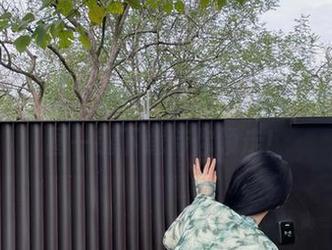 微密圈 – 火热夏日找左公子666，免费套图一键下载待你领走！