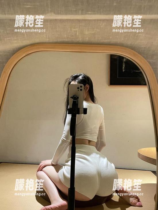 微密圈 - 左公子666让裤里丝成为图包的奇迹，大家都在想：这是股风尚吗？