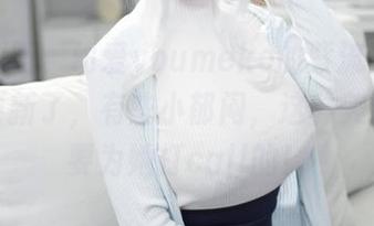 没想到吧，幼爱youmeko的紫流苏旗袍合集更新了，有些小郁闷，这种美我可是要为她打call的！