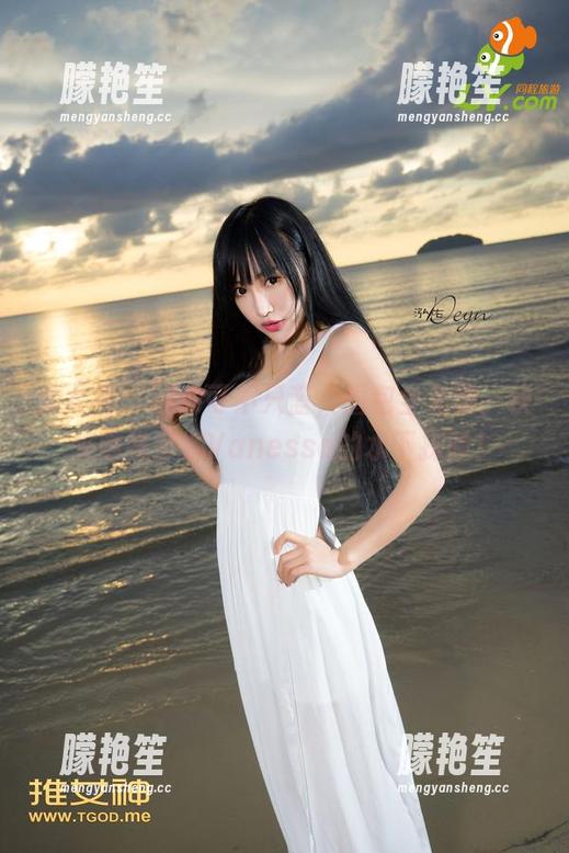 推女神 - 泳池可不只蓝，图包全免费，快来瞧瞧梦娜Vanessa的水下探险！