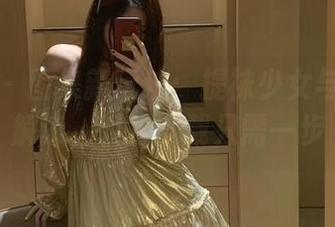 微密圈 – 图集新玩法：提袜少女与修女的解读，轻松下载只需一步