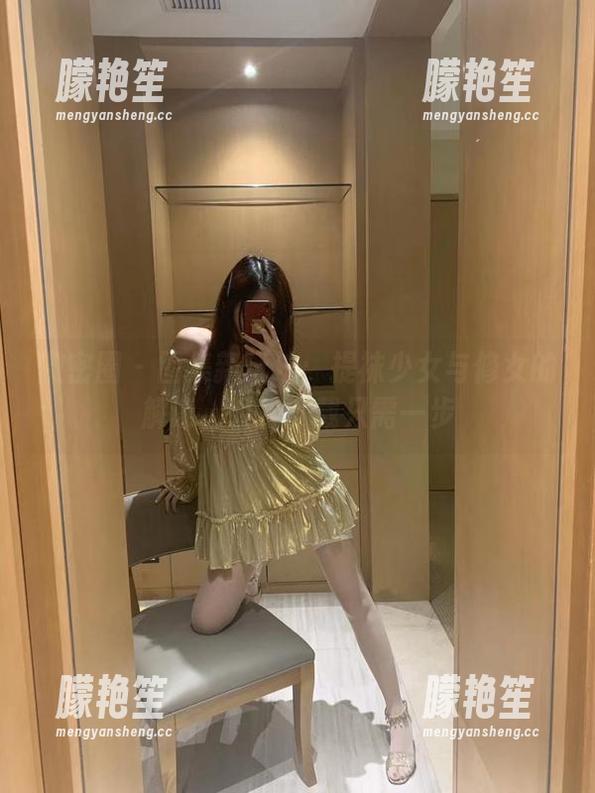 提袜少女 微密圈 - 图集新玩法:提袜少女与修女的解读,轻松下载只需一步