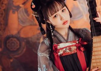 随手一拍的短裤风，在线探讨“晕崽Zz”为何如此抗打击。