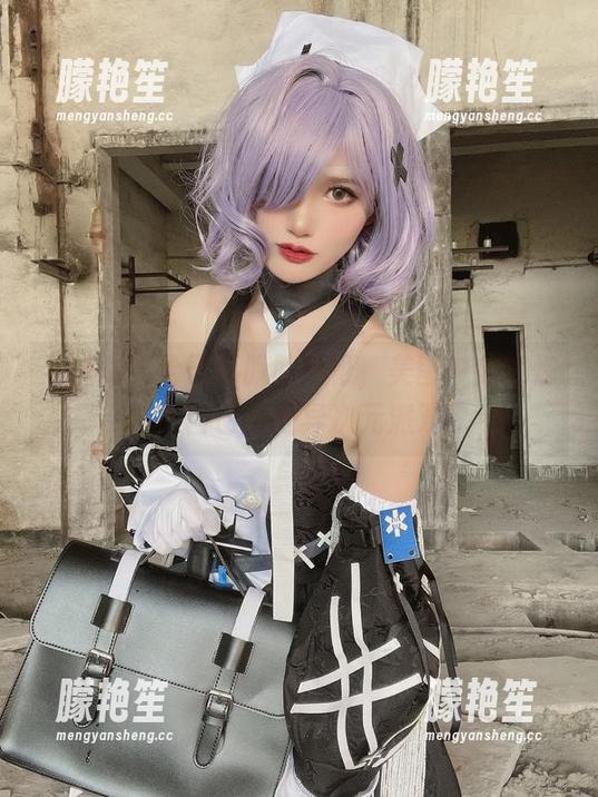 木之本果给天台脱胎换骨，美图中我恍惚以为自己身处异次元派对！