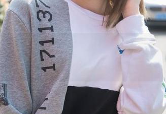 梦丝女神 – 灵唯的私人教室：私拍图片里的小趣事