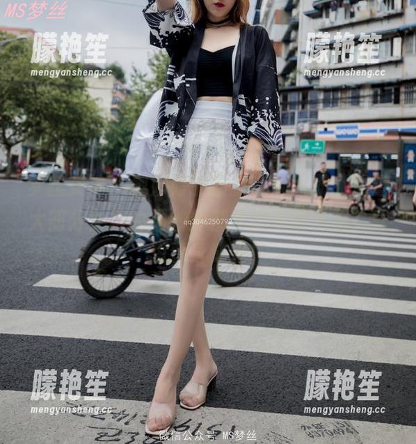 梦丝女神 - 魏婷婷的最新花嫁图册，难道大部分女孩的婚纱梦都是披在被子上？真想变身成她！