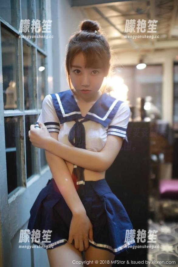 模范学院-fairy如歌 模范学院 - fairy如歌的护士美图分享,轻松一点就会沉迷…就像那扎得妥妥的头发,看上去还是挺有氛围。