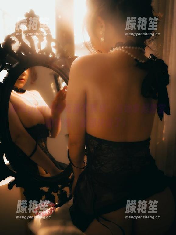 樱晚gigi 樱晚gigi修女高清写真集:当她拿起教堂的蜡烛,我都快信了!