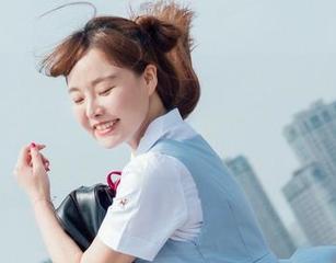 波萝社 – 柳侑绮Sevenbaby的又一部作品集：七宝大理旅拍，居然能把风景拍成这样，太离谱了吧。