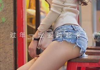爱尤物 – 周大萌泳池惊艳合集更新：水温太热还是我太燥？