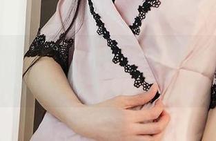 爱尤物 – 张团团原图：今天你吃什么？想加我的厨娘水平吗？