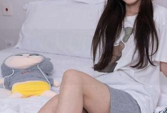 甜予摄影 – 校园图包限量放送—快来下载，跟思思一同逃课？