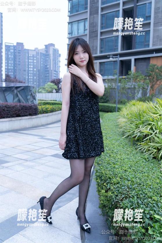 甜予摄影 - 梦梦有多少免费裸足图片？你敢暗自想象吗？