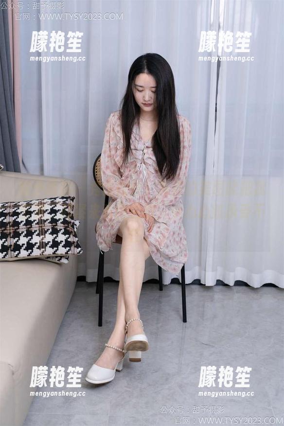 甜予摄影 - 秀出肉丝，齐齐的美图能把我击倒，赶紧来看图包吧，小心心脏承受不住。
