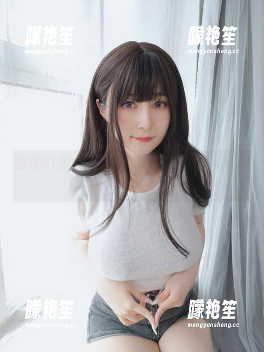 白银81的全套白色竞泳图，是否让你有种意想不到的“冲动”？