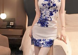 秀人网 – 在修女故事中游走，南初妹妹的精选写真回忆