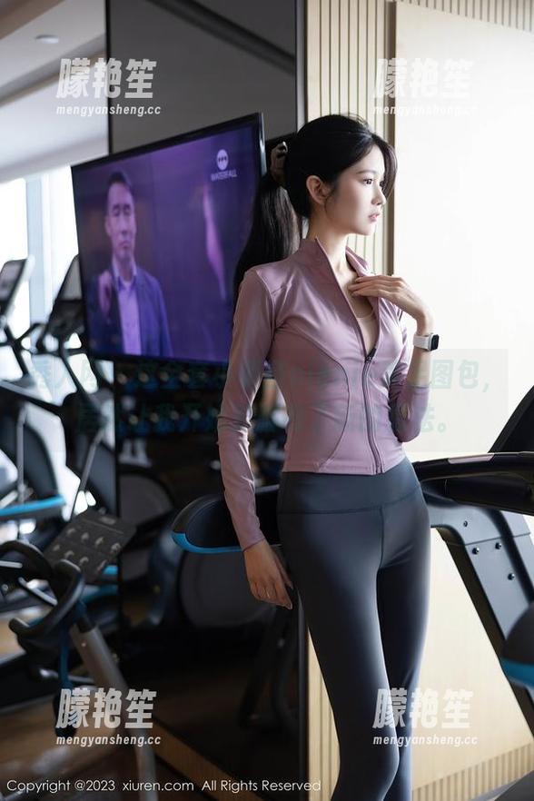 秀人网-小薯条nienie 秀人网 - 这全套小薯条nienie美足图包,居然让我开始对脚有了新的看法。