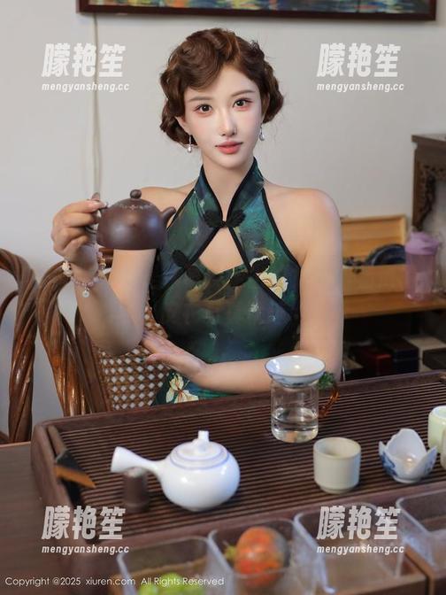 秀人网-杨倩倩 秀人网 - 像是从黑夜走出的女王,杨倩倩皮衣写真精选