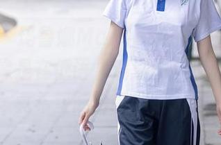 秀人网 – 玛鲁娜Manuela御姐图集，每一张都像是在低语，满满的叛逆和勇气，真希望能再看到更多。