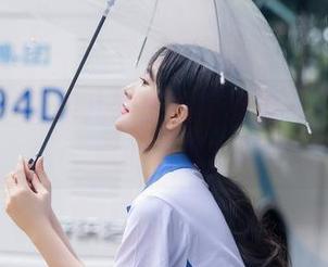 秀人网 – 艾希儿的校园写真集——你会赞叹的资源。
